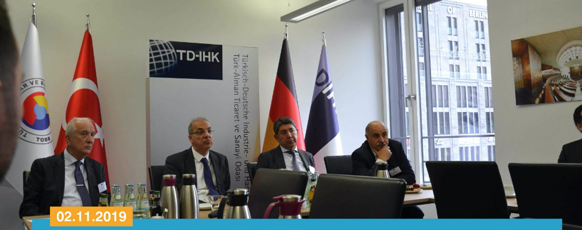 TD-IHK, Uluslararası Ticarette Tahkim ve Arabuluculuk konulu toplantı kapsamında Prof. Ziya Akıncı'yı ağırladı  